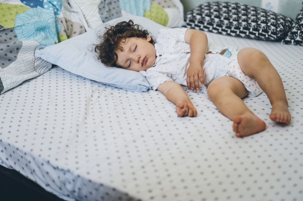 Sleep tips for babies, toddlers and young children