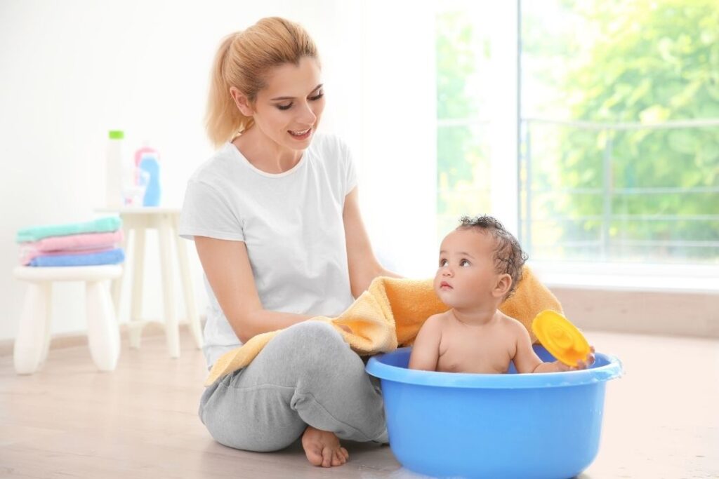 Bathtime and Bubbles: A Nanny's Guide to Bathtime for Babies